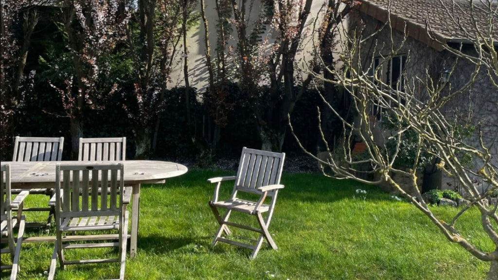 Les avantages d’un salon de jardin en bois : un choix durable et élégant pour votre terrasse