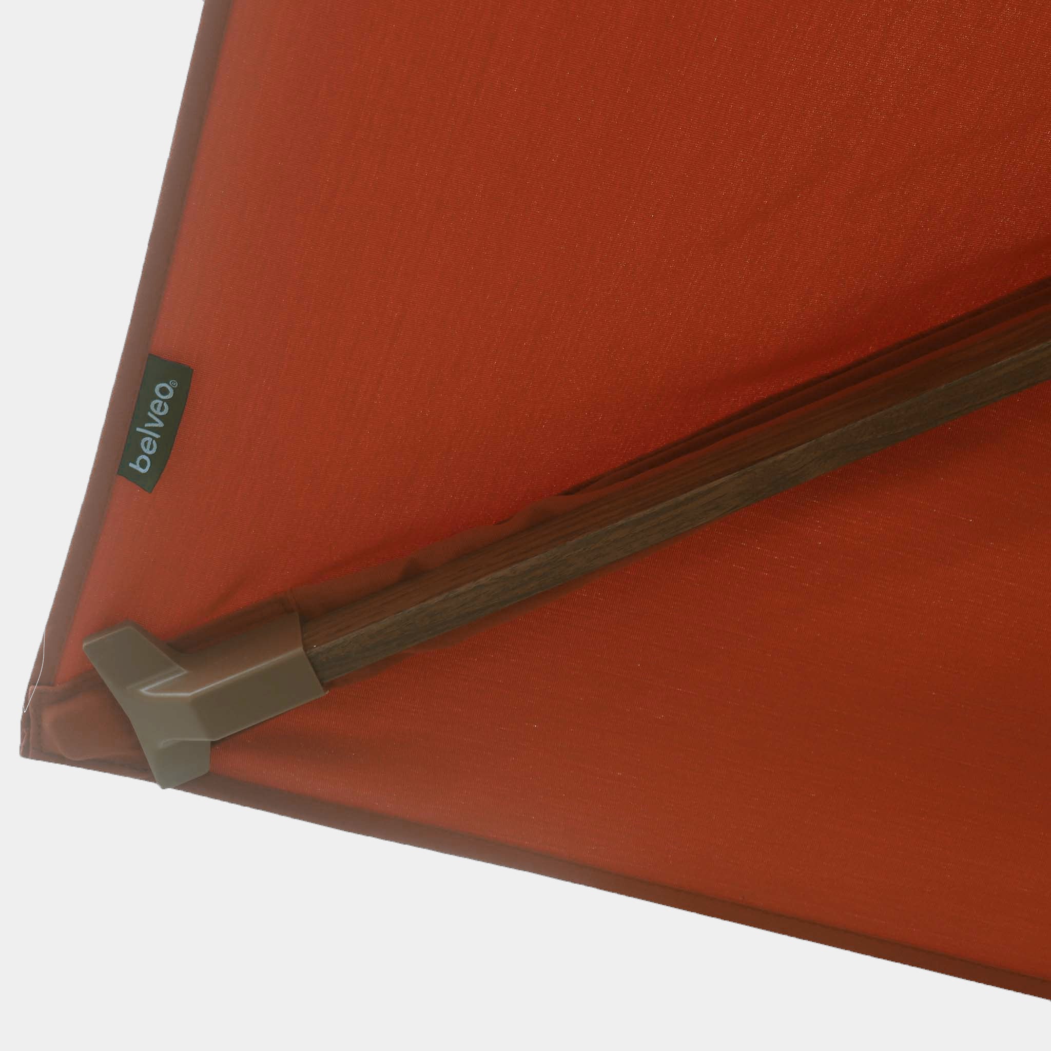 Parasol déporté anti-vent Mistral 3x3m structure effet bois